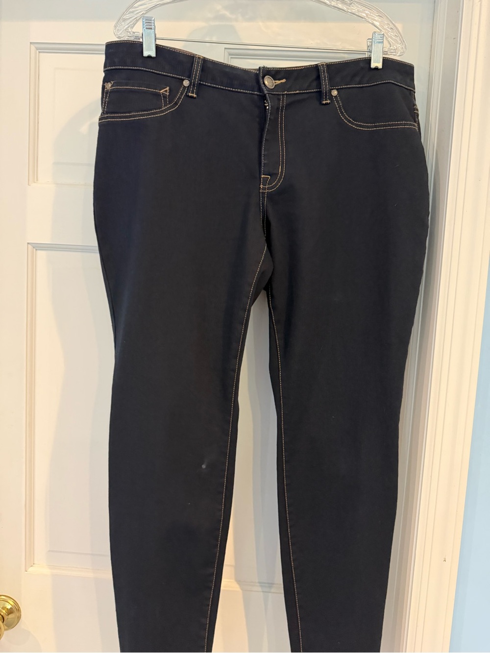 Jessica Simpson Skinny Jeans with Contrast Stitching